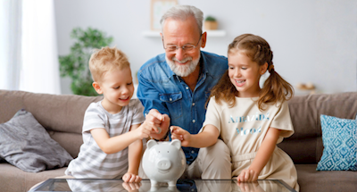 Offrir plus qu’un cadeau : contribuer à l’avenir financier d’un enfant